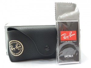 Étui et chiffonnette Ray-Ban authentiques